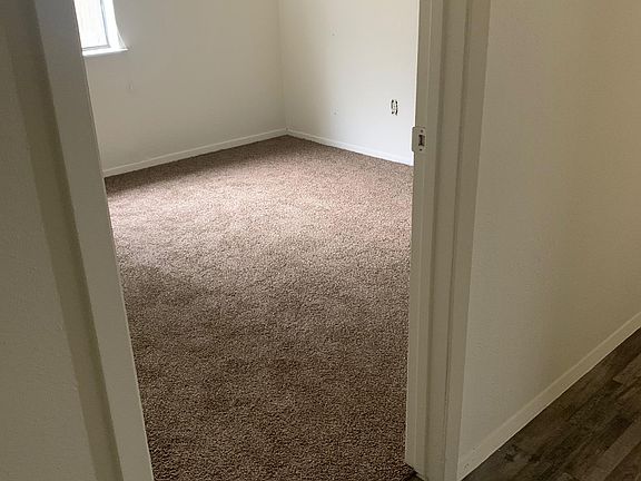 4th image of 2333 Chandelle Dr