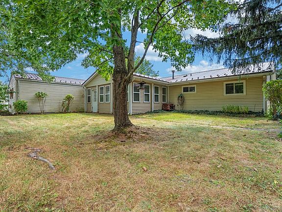 5th image of 21 Robinhood Dr