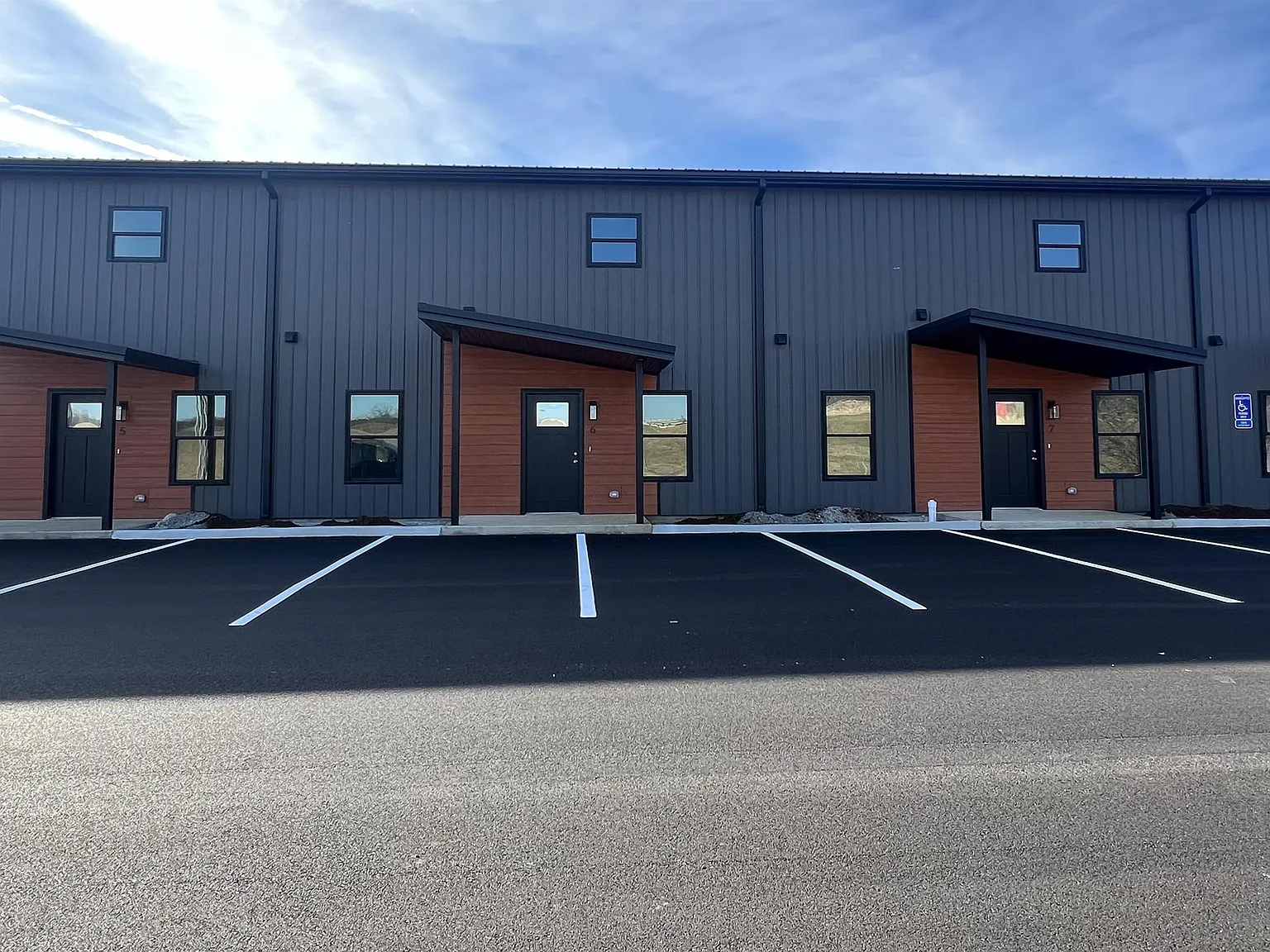 214 New Oak Dr - 12 — Photo 3