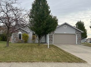 783 S Valley River Dr, Columbia City, IN 46725