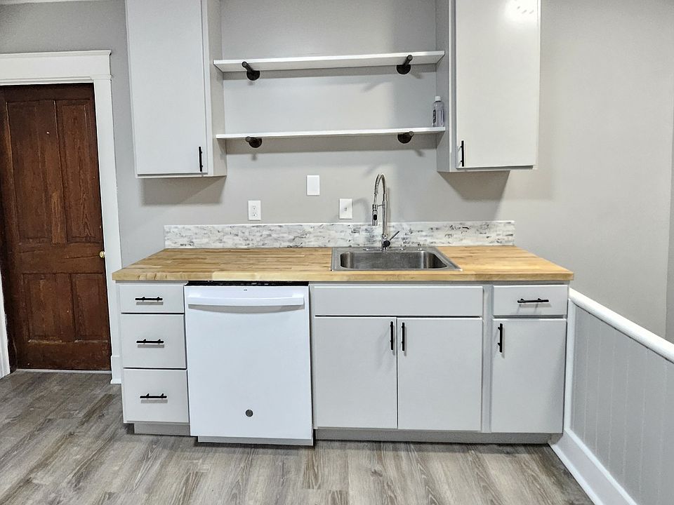 1st image of 316 E 42nd St #2