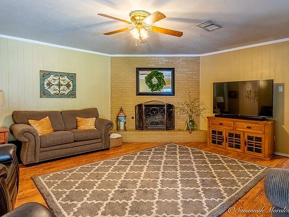 3rd image of 2612 Culver Dr