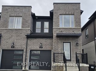 11 Evergreen Ter, Barrie, ON L9J 0M6