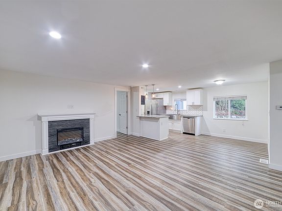 2nd image of 20402 114th Street E