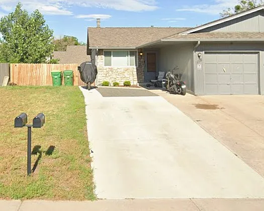 118 Yank Way — Photo 1