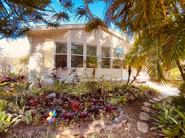 65 Lone Pine Ave, Dunedin, FL 34698