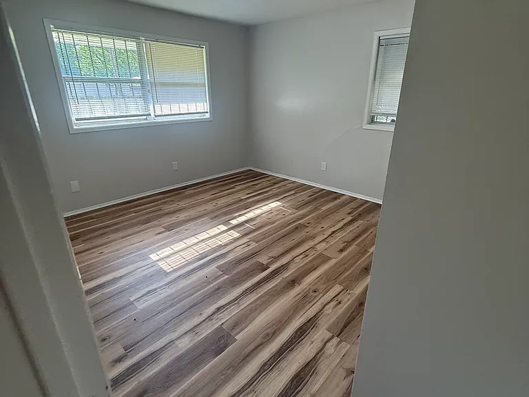 2847 Marydale Dr — Photo 15