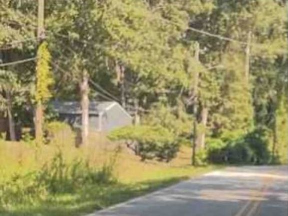 2nd image of 268 Mixon School Rd