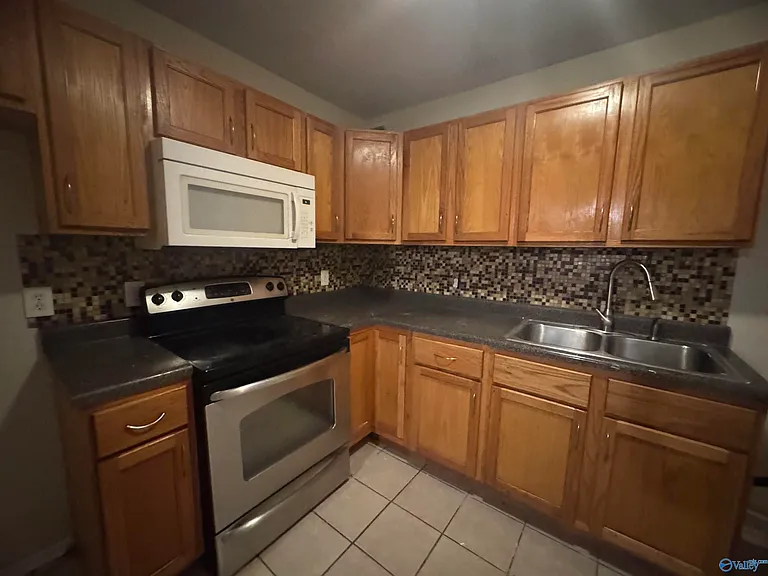 4802 Proctor Cir NW — Photo 4