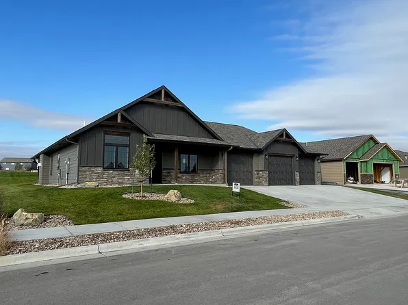 3321 Ping Dr, Rapid City, SD 57703