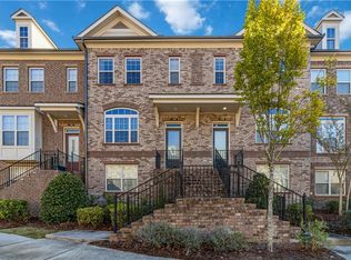 104 Laurel Crest Aly, Johns Creek, GA 30024
