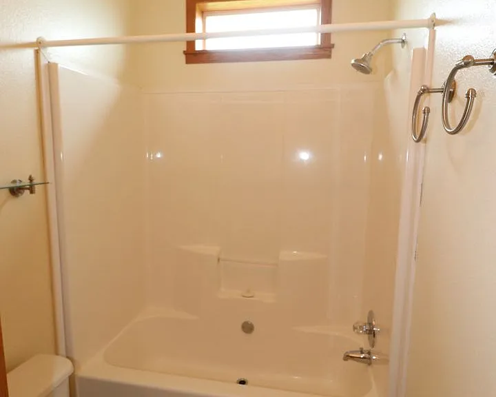 2120 Thompson Dr — Photo 18