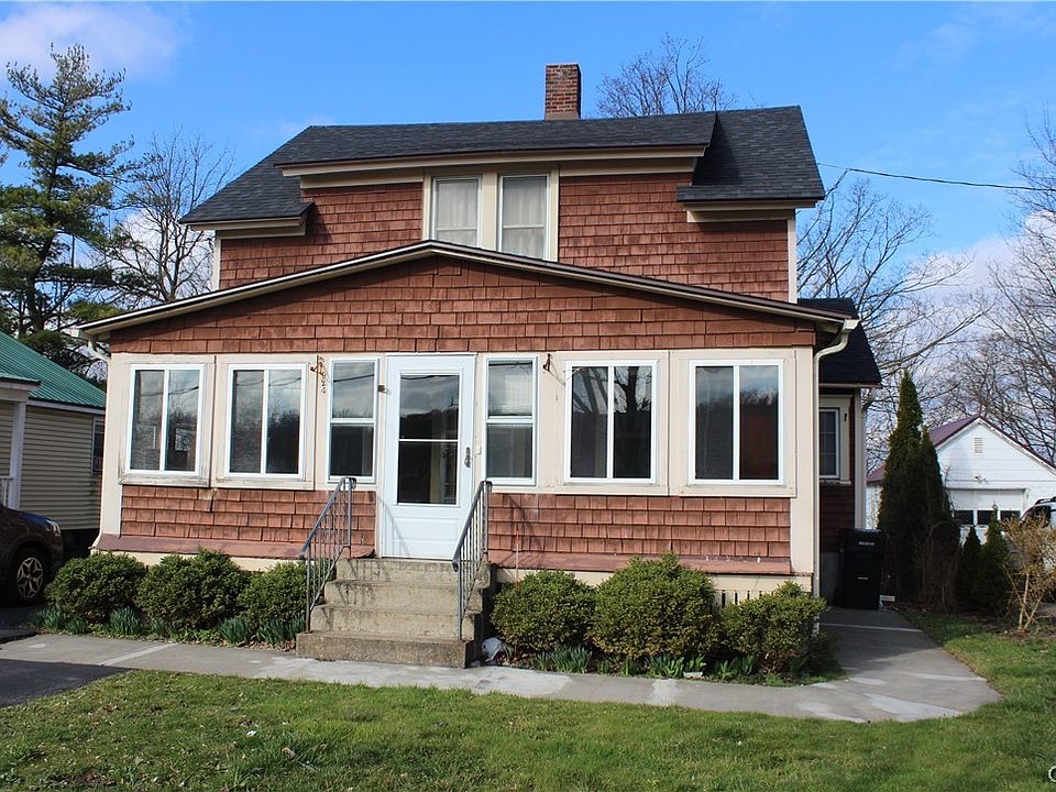 1st image of 924 E Brighton Ave