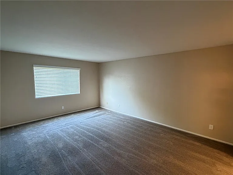3636 Sumner Ave #210 — Photo 12