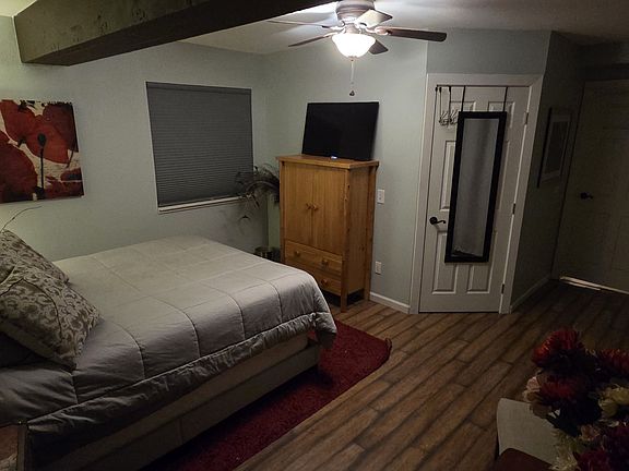 3rd image of 8145 Castenada Ln