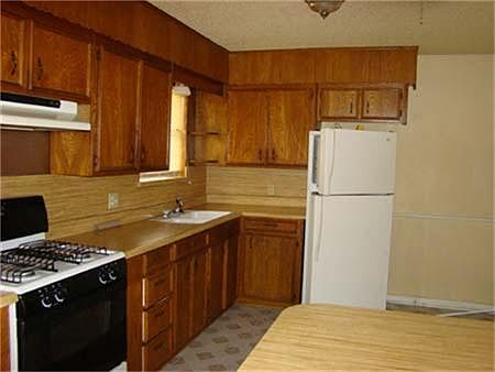 4th image of 802 Lynn Ct