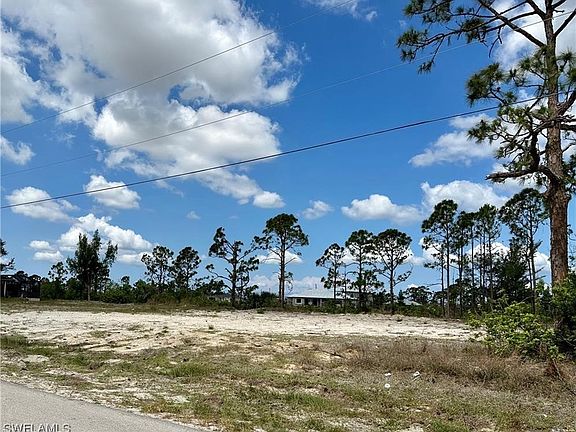 4th image of 3000 NW 17th Pl