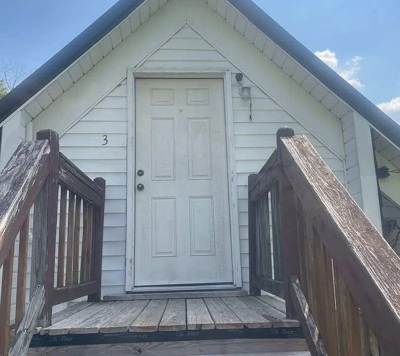 706 Washington Ave #3