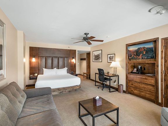 4th image of 136 Country Club Dr #303