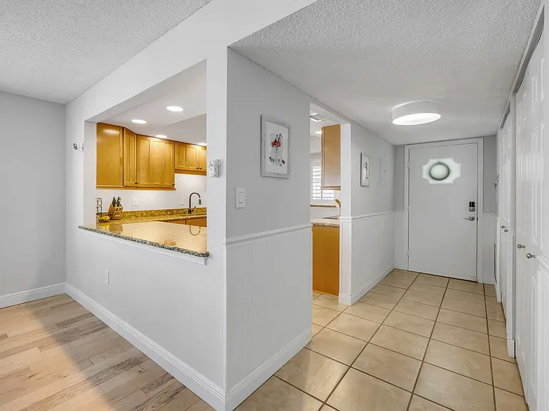 315 N Causeway C304 — Photo 5