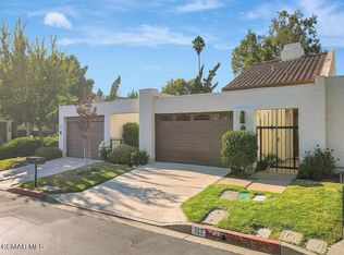 512 N Hollyburne Ln, Thousand Oaks, CA 91360