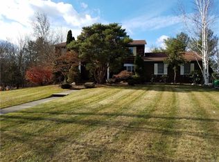 7 Hillel Ct, Monsey, NY 10952
