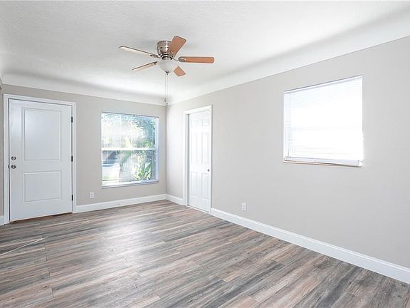 5th image of 2519 38th Ave N