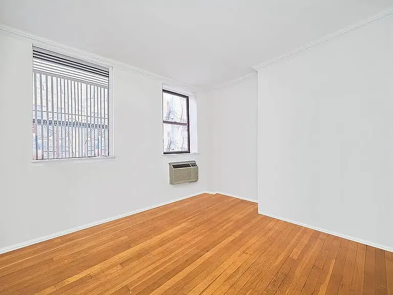 103 W 105th St #2A — Photo 6