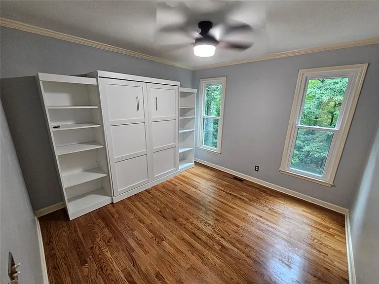 430 Eastbourne Way — Photo 21