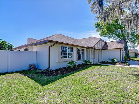 2nd image of 15143 Springview St