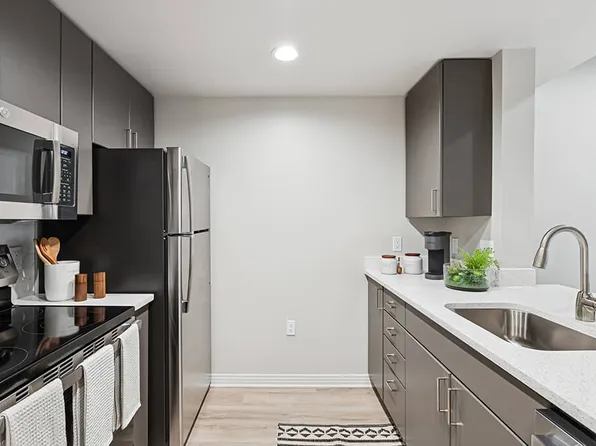 Haven at Del Mar Station Apartments