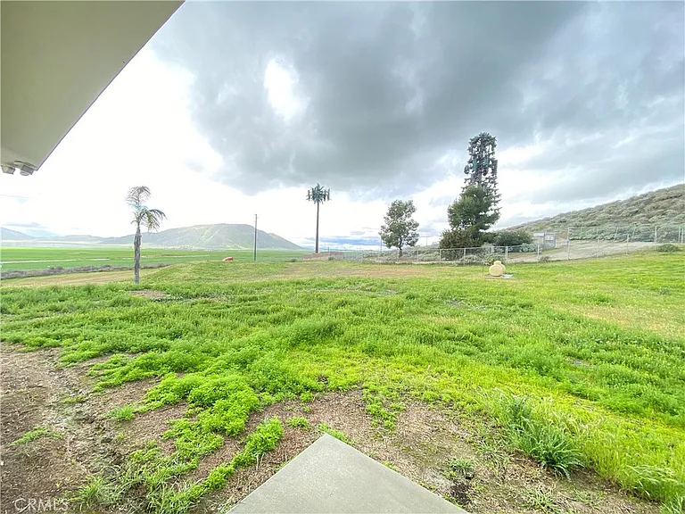 14670 Gilman Springs Rd — Photo 49
