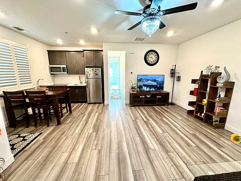 4579 Scenic Vista Dr — Photo 2