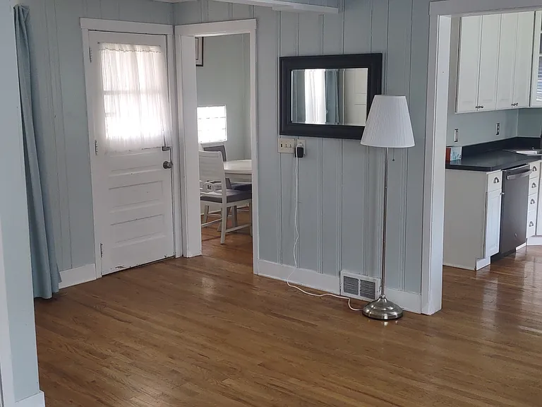 220 Monteray Ave — Photo 10