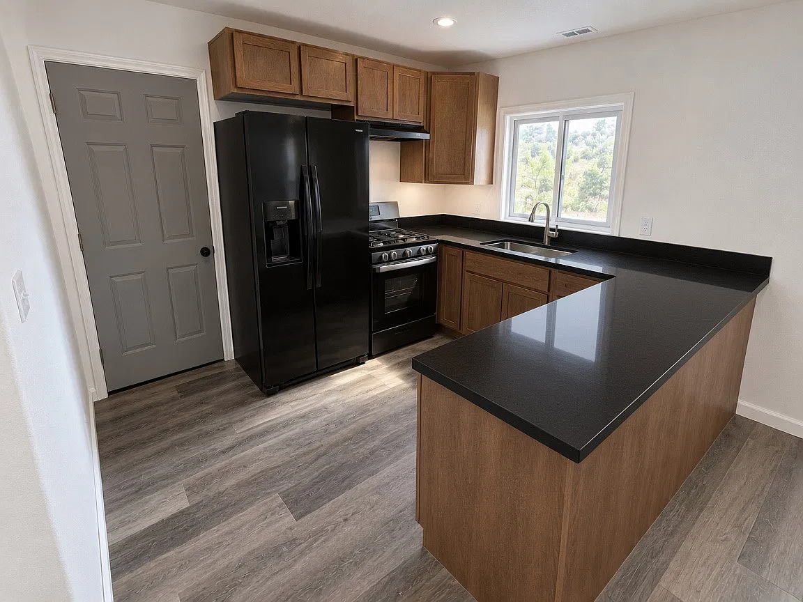 3 bed, 1000 sqft, $3,195 — Photo 4