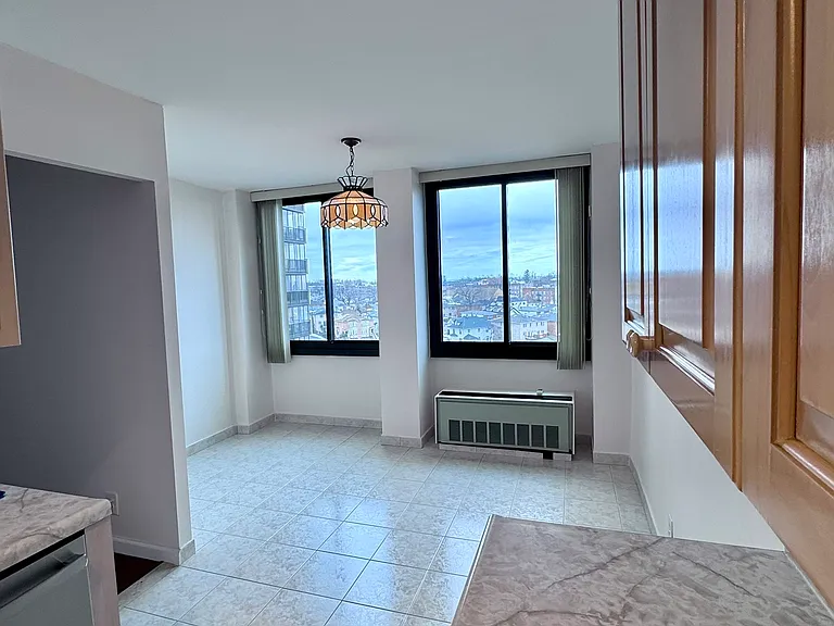 300 Winston Dr #702 — Photo 8