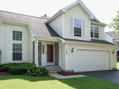 1195 Cobblers Xing, Elgin, IL, 60120