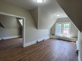 300 Pennsylvania Ave APT 3S, Watsontown, PA 17777