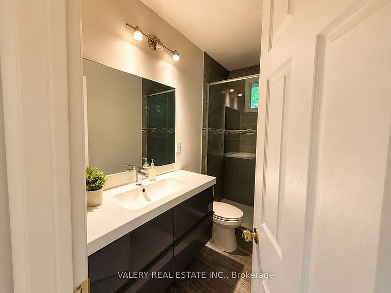 206 Barry Pl #MAIN — Photo 15