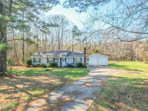 324 NW Backwoods Road, Moyock, NC 27958