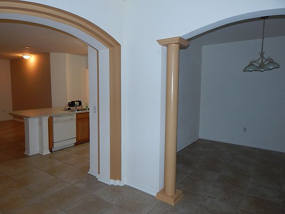 Dining R. on right hand