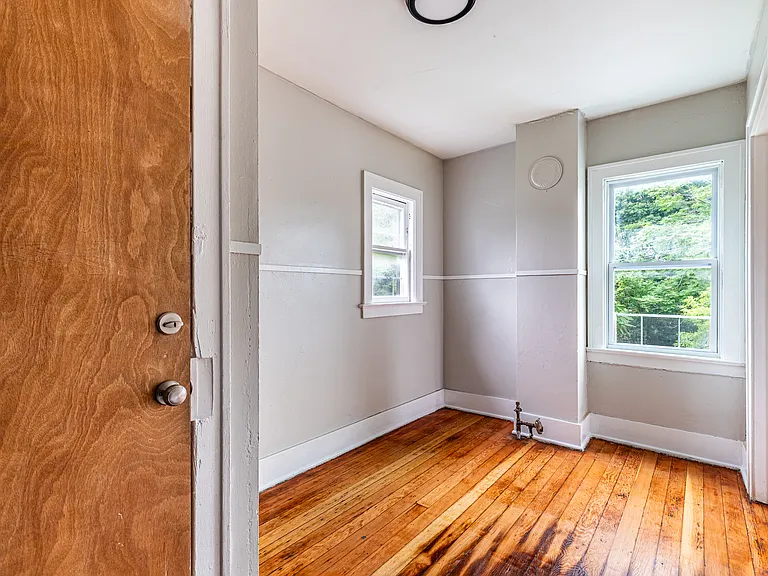 227 Saratoga Ave #3 — Photo 5