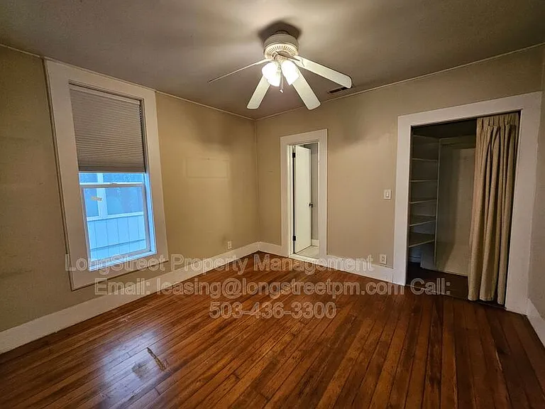 1734 SW Market St — Photo 16