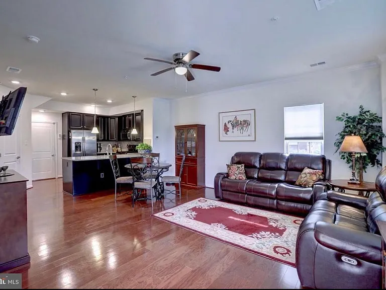 13728 Atlantis St #7L — Photo 15