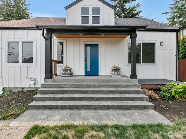 8739 S 113th Street, Seattle, WA 98178