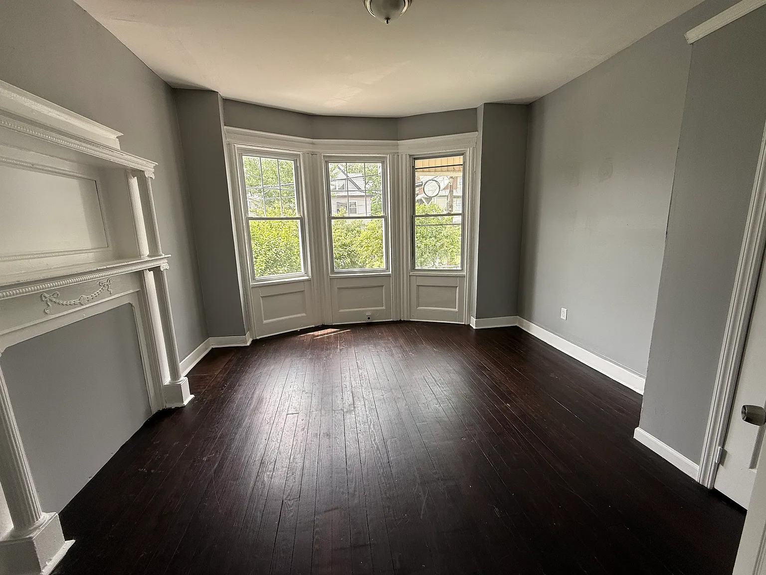 3 bed, $2,150 — Photo 1