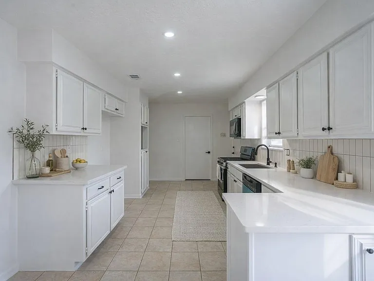 23230 Briarcreek Blvd — Photo 4
