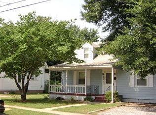 904 Hamilton Ave, Colonial Heights, VA 23834