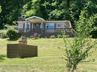 24 Sapphire Ln, Franklin, NC 28734