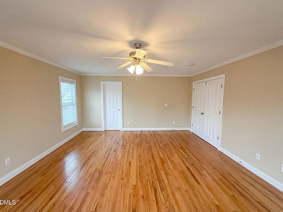 5th image of 857 Ruth Cir